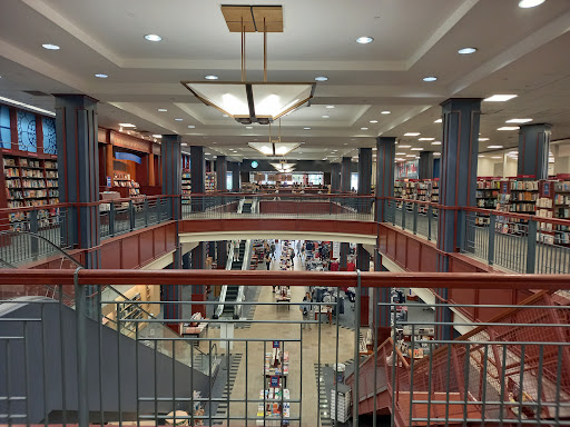 Book Store «University of Pennsylvania Bookstore», reviews and photos, 3601 Walnut St, Philadelphia, PA 19104, USA