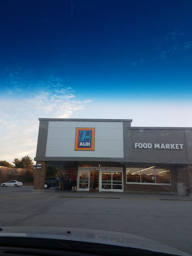ALDI, 391 Eisenhower Dr, Hanover, PA 17331, USA, 