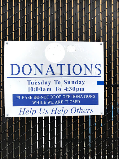 Thrift Store «St. Vincent de Paul Thrift Store & Donation Center, Fremont», reviews and photos, 3777 Decoto Rd, Fremont, CA 94555, USA