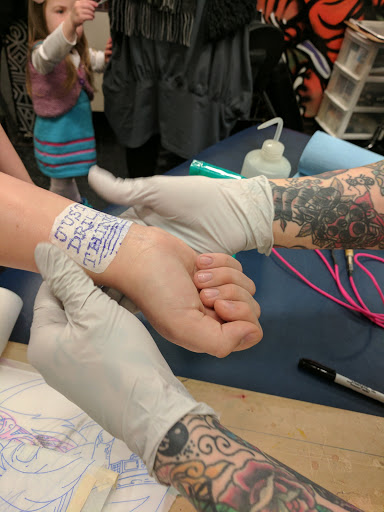 Tattoo Shop «Mammoth Tattoo Studio», reviews and photos, 13501 100th Ave NE, Kirkland, WA 98034, USA