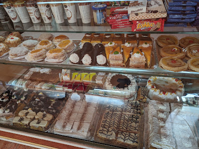 Panadería Román C. Eugenio Noel, 21, 30800 Sutullena, Murcia, España