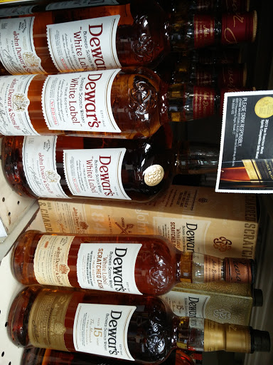 Liquor Store «Fairfield Wine & Liquor», reviews and photos, 296 Fairfield Ave, Waterbury, CT 06708, USA