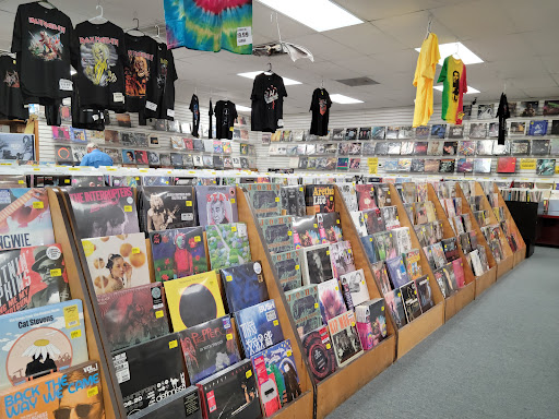 Music Store «Monster Music & Movies», reviews and photos, 946 Orleans Rd # 4, Charleston, SC 29407, USA