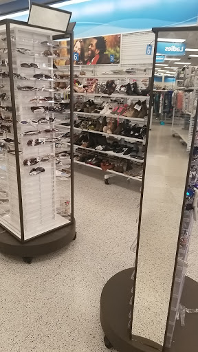 Clothing Store «Ross Dress for Less», reviews and photos, 2660 N Josey Ln, Carrollton, TX 75007, USA