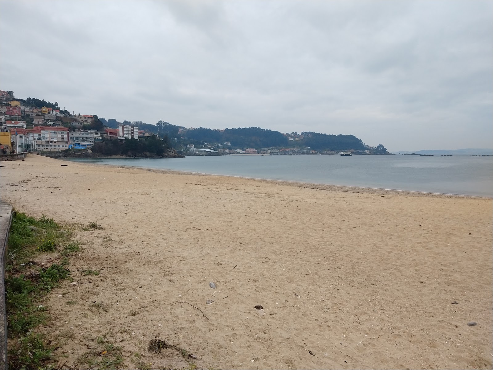 Praia de Bueu'in fotoğrafı ve yerleşim