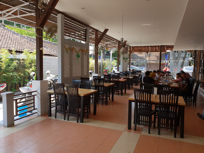 Pelangi Resto & Cafe Purwodadi