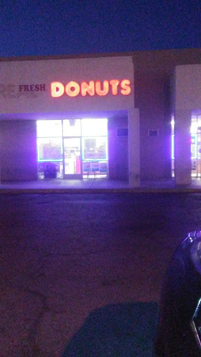Donut Shop «Real Donuts», reviews and photos, 2100 E Lake Mead Blvd # C, North Las Vegas, NV 89030, USA