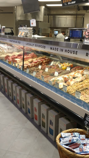 Gourmet Grocery Store «Metropolitan Market», reviews and photos, 2320 42nd Ave SW, Seattle, WA 98116, USA