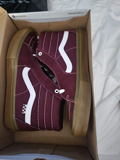 Shoe Store «Vans», reviews and photos, 13000 Folsom Blvd #403, Folsom, CA 95630, USA