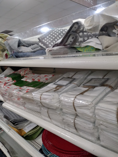 Department Store «HomeGoods», reviews and photos, 431 N Main St, East Longmeadow, MA 01028, USA