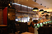 Atmosphère du Restaurant Ô DiVin - Bar & Brasserie / Bar à vin Tapas à Saint-Quentin - n°1