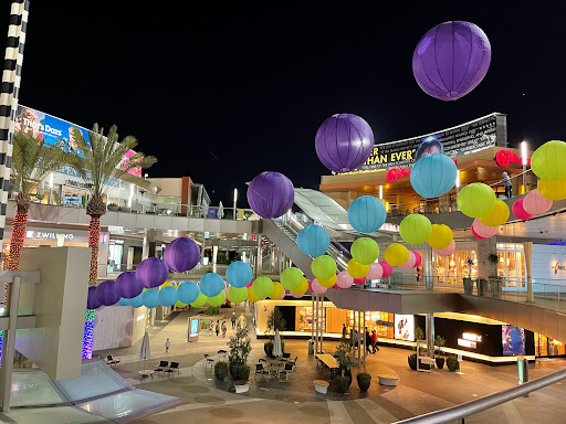 Shopping Mall «Santa Monica Place», reviews and photos, 395 Santa Monica Place, Santa Monica, CA 90401, USA