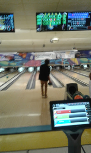 Bowling Alley «Suburban Bowling Lanes», reviews and photos, 735 Chestnut Ridge Rd, Morgantown, WV 26505, USA