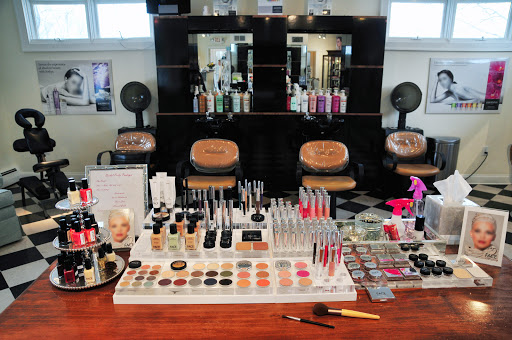 Facial Spa «Refresh Rejuvenating Spa & Salon», reviews and photos, 25 Candee Hill Rd, Watertown, CT 06795, USA