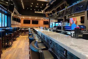 Quincy’s Potomac Bar & Grille image