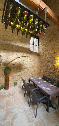 Atmosphère du Restaurant français Les Calicots à Fabrezan - n°19
