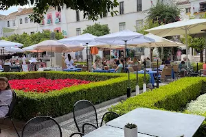 Cafeteria Heladeria Pasteleria El Deseo image