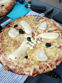 Pizza du Restaurant Les lauriers,anciennement la petite bouffe à Vallon-Pont-d'Arc - n°4