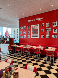 Atmosphère du Restaurant américain Holly's Diner à Vannes - n°18