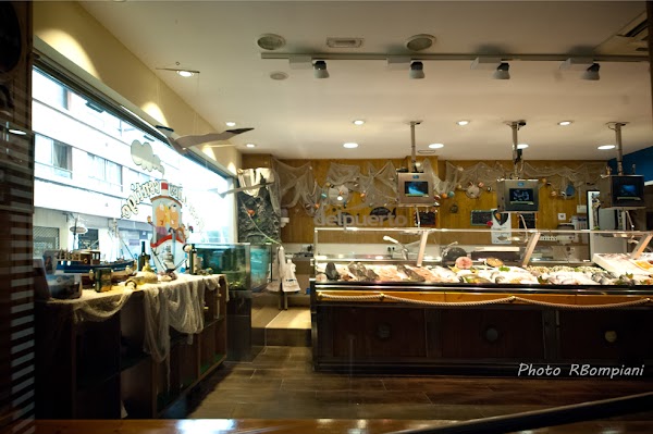 Del Puerto Pescados y Mariscos