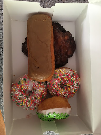 Donut Shop «Countryside Donut House», reviews and photos, 11613 124th Ave NE, Kirkland, WA 98034, USA