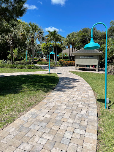 Shopping Mall «Periwinkle Place», reviews and photos, 2075 Periwinkle Way, Sanibel, FL 33957, USA