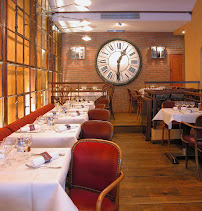 Atmosphère du Restaurant français L'Absinthe à Paris - n°1