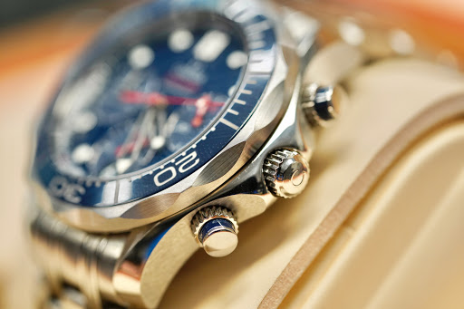 Pawn Shop «Sterling & Knight Jewelry & Pawn», reviews and photos, 109 E St Charles Rd, Villa Park, IL 60181, USA