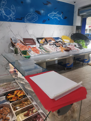 Poissonnerie de la mairie à Clichy