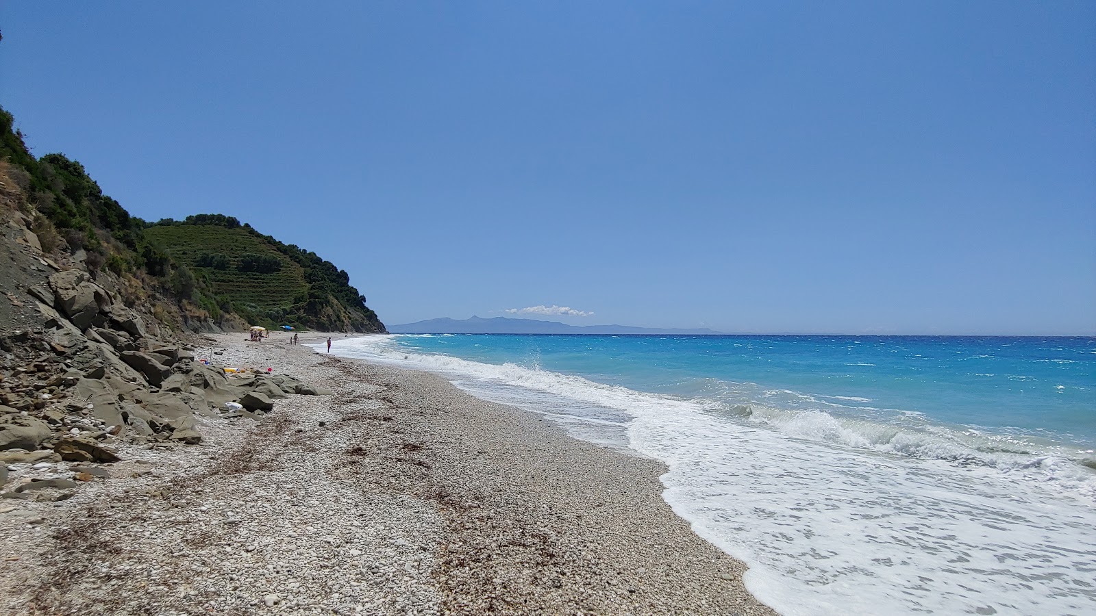 Φωτογραφία του Παραλία Μπουνέτς - δημοφιλές μέρος μεταξύ λάτρεις της χαλάρωσης