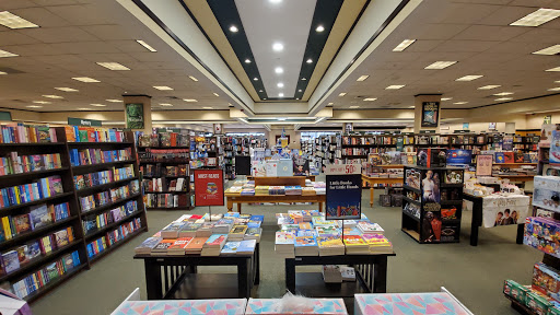 Book Store «Barnes & Noble», reviews and photos, 4325 24th Ave, Fort Gratiot Twp, MI 48059, USA