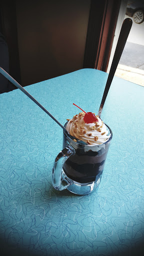 Ice Cream Shop «Old Town Slidell Soda Shop», reviews and photos, 301 Cousin St, Slidell, LA 70458, USA