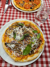 Plats et boissons du Pizzeria LITTLE ITALY COLMAR - n°2