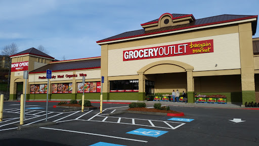 Grocery Outlet Bargain Market, 14800 SE Sunnyside Rd, Happy Valley, OR 97015, USA, 