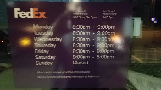 Shipping and Mailing Service «FedEx Ship Center», reviews and photos, 1200 Devon Ave, Elk Grove Village, IL 60007, USA