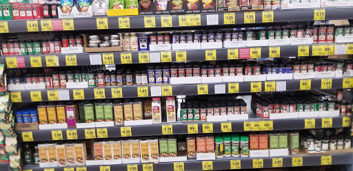 Grocery Store «Grocery Outlet Bargain Market», reviews and photos, 520 Workman Mill Rd, La Puente, CA 91746, USA