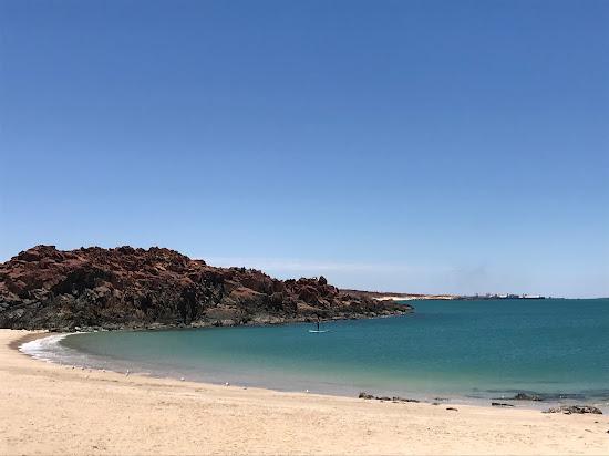 Aremvee Beach
