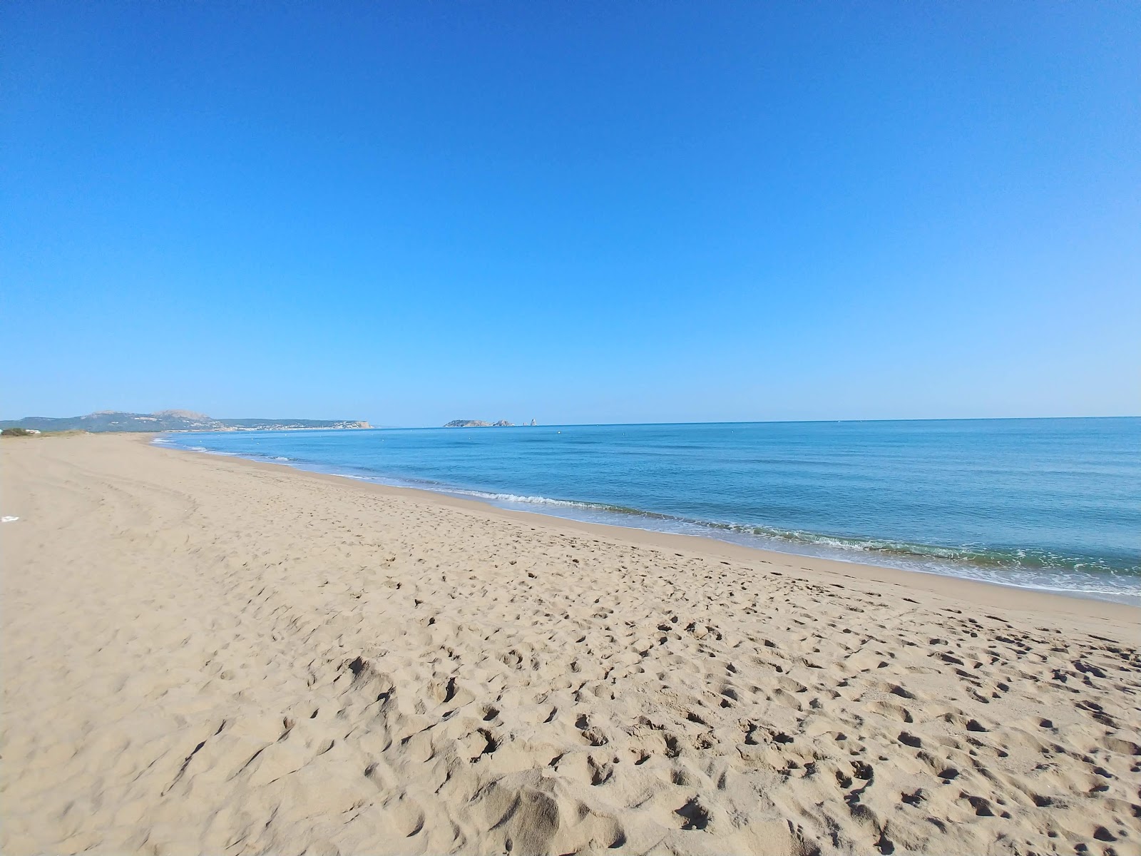 Fotografija Plaža Grau z svetel pesek površino