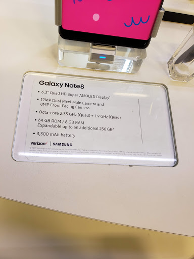 Cell Phone Store «Verizon Authorized Retailer - A Wireless», reviews and photos, 3900 Factoria Blvd SE H, Bellevue, WA 98006, USA