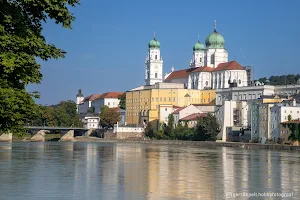 Stadttheater Passau image