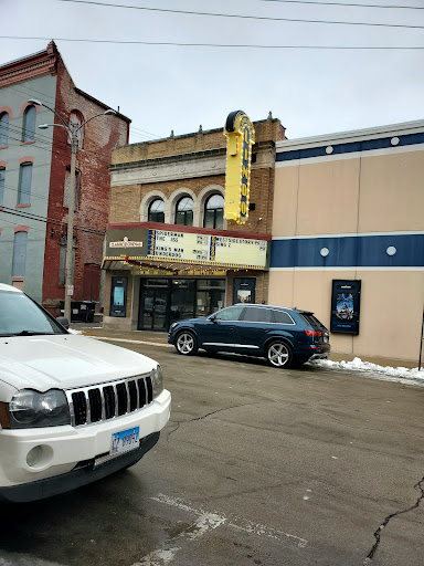 Movie Theater «Lindo Theatre: Classic Cinemas», reviews and photos, 115 S Chicago Ave, Freeport, IL 61032, USA