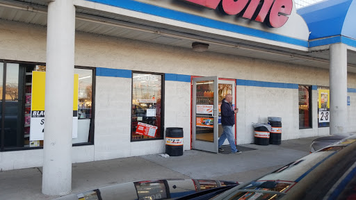 Auto Parts Store «AutoZone», reviews and photos, 24019 Dequindre Rd, Hazel Park, MI 48030, USA