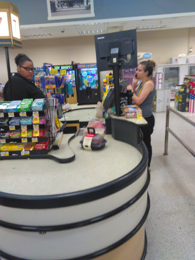 Grocery Store «Albertsons», reviews and photos, 4857 Government St, Baton Rouge, LA 70806, USA