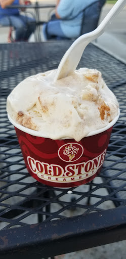 Ice Cream Shop «Cold Stone Creamery», reviews and photos, 1227 SW Wanamaker Rd Suite 100, Topeka, KS 66604, USA