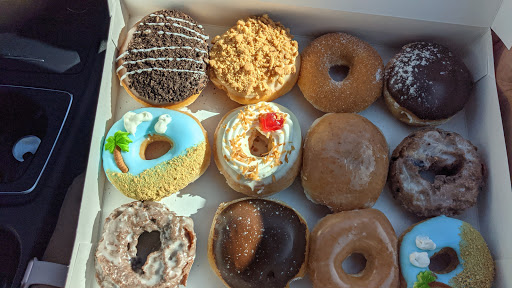 Bakery «Krispy Kreme Doughnuts», reviews and photos, 32450 Dyer St, Union City, CA 94587, USA