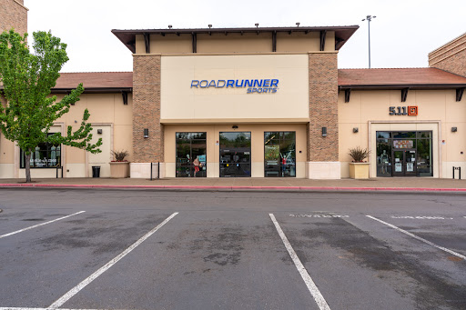 Sporting Goods Store «Road Runner Sports», reviews and photos, 7063 SW Nyberg St, Tualatin, OR 97062, USA