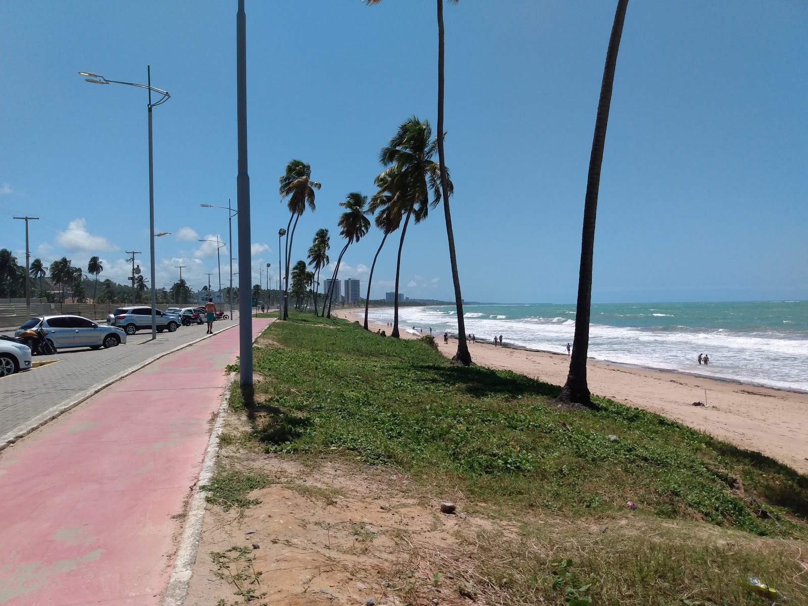 Foto de Playa de Cruz das Almas con recta y larga