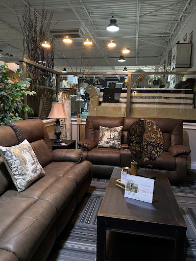 Furniture Store «Hollywood Furniture», reviews and photos, 633 E Chicago St, Elgin, IL 60120, USA