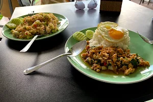 Thai Food Aroy Dee image