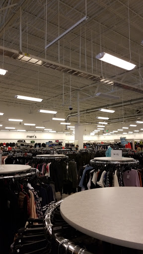 Department Store «Nordstrom Rack Woodland Plaza», reviews and photos, 8722 E 71st St, Tulsa, OK 74133, USA